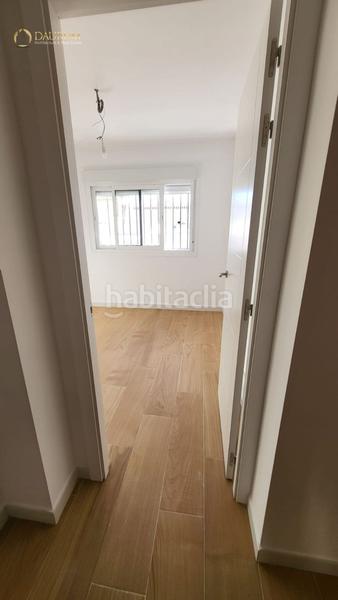 Foto 3f5a15aa-dab0-47c3-b107-50c5247a7d3f. Casa adossada amb piscina a Centro Tomares