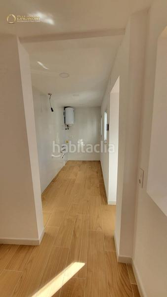 Foto d9f317f3-3036-4d72-a38e-c698e1587567. Casa adossada amb piscina a Centro Tomares