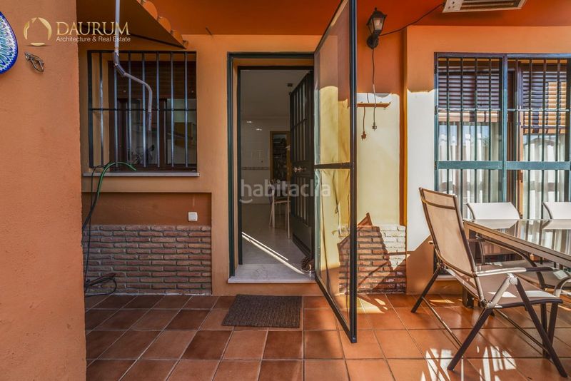 Foto 17a94b0d-e0d7-4275-9918-8818595aff12. Casa aparellada amb calefacció aparcament a Rinconada (La)