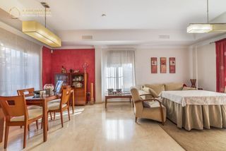 Maison jumelée  Calle finlandia, 12. Magnífica vivienda unifamiliar de 4 dormitorios en la rinconada.