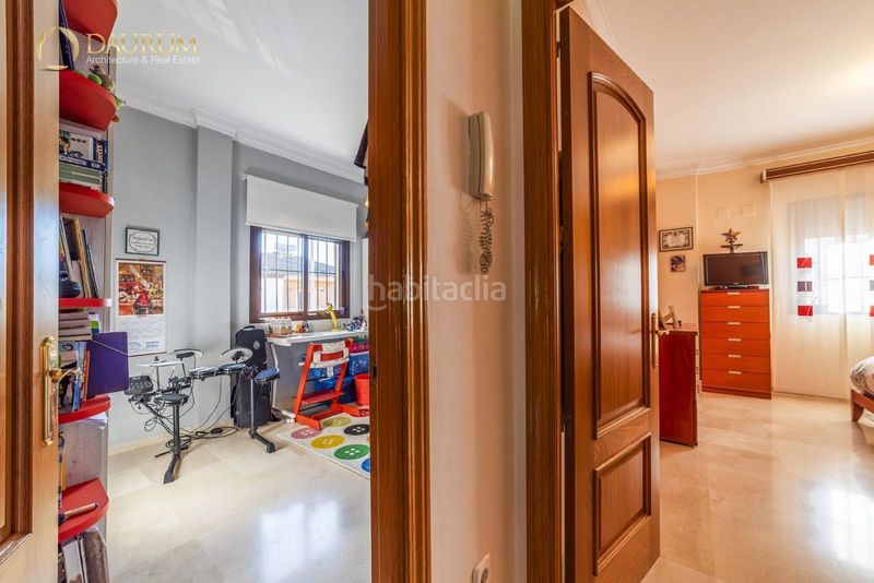 Foto e42fa8bd-c6d6-43c8-9625-6cbfde62081c. Casa aparellada amb calefacció aparcament a Rinconada (La)