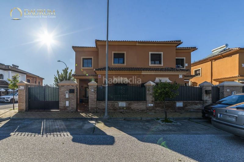 Foto f5633d39-8b81-4430-81d1-c24f5cc353be. Casa aparellada amb calefacció aparcament a Rinconada (La)