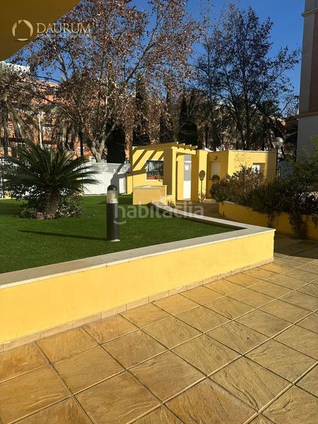 Foto fdb1aaa3-ce79-4116-b342-5c1df4382b72. Pis amb calefacció aparcament piscina a Zona Universitaria Bormujos