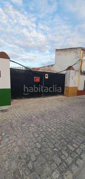 Foto ce73eff9-3cee-41a2-8973-9594e2afef08. Casa amb piscina a Centro Bormujos