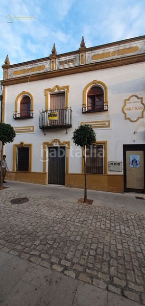 Foto dc2c6488-11da-409b-9cd4-0fdd3b2381c0. Casa amb piscina a Centro Bormujos