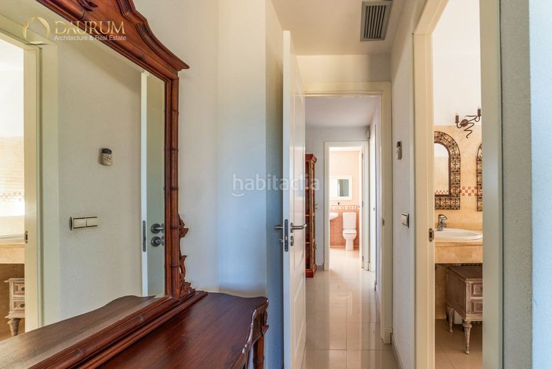 Foto 09bb9620-5852-49fd-acfe-439ae39aa913. Casa amb aparcament a Loreto Espartinas