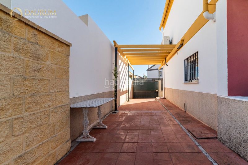 Foto 1380989a-78fa-4b8a-aa57-ab80392c79b3. Casa amb aparcament a Loreto Espartinas