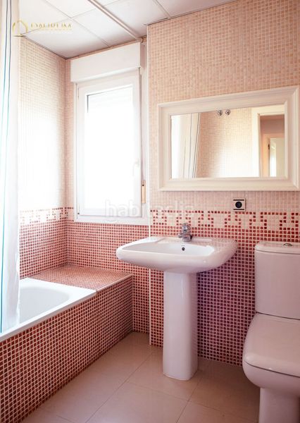 Foto 170753b4-a992-47bc-a2b8-2ee707b3122b. Casa amb aparcament a Loreto Espartinas