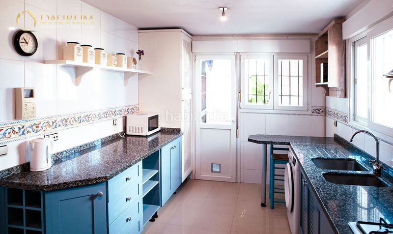 Foto 220237c7-1a10-4940-8549-721d54d0fa3b. Casa amb aparcament a Loreto Espartinas