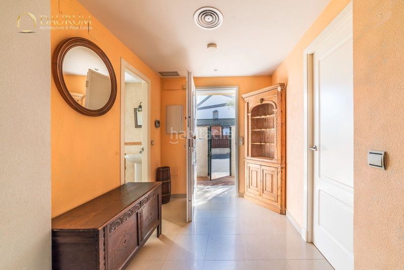 Foto 55d2226a-8dbc-45f5-a52d-348c3657095a. Casa amb aparcament a Loreto Espartinas