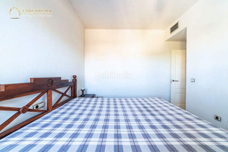 Foto b65830f5-e852-4672-aa39-8e8fc31d4a00. Casa amb aparcament a Loreto Espartinas