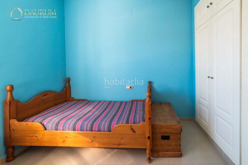 Foto be0913f3-14e2-45b2-8a10-56f1361ab600. Casa amb aparcament a Loreto Espartinas