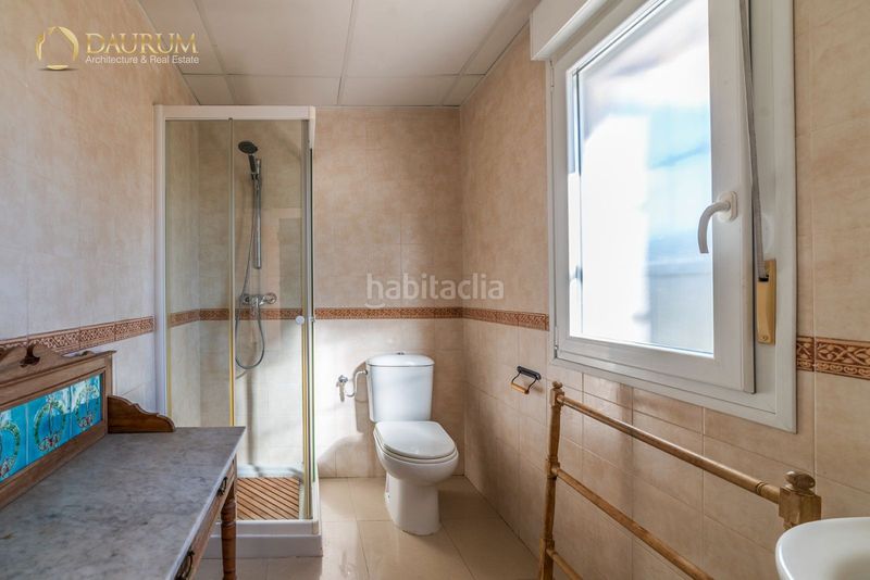 Foto f9d0e50d-ac17-46cd-a61c-47cb20876305. Casa amb aparcament a Loreto Espartinas