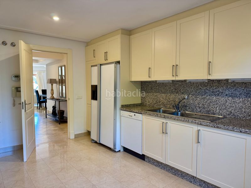 Foto 8267d52e-5071-4852-bfad-af2045b6a7d9. Piso exclusivo piso en urbanizacion de alto standing valgrande frente a golf valderrama - sorogrande en Sotogrande