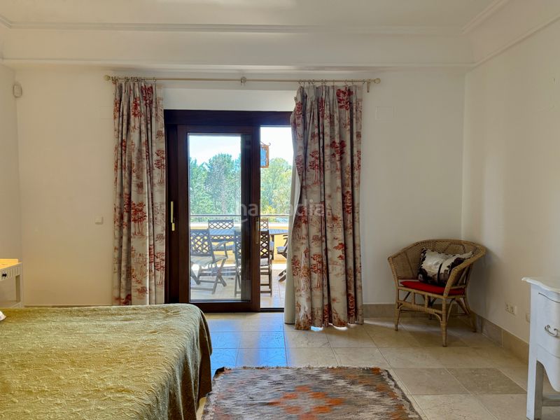 Foto 89601b7d-8dc9-46df-b9a7-96203eb6da7f. Piso exclusivo piso en urbanizacion de alto standing valgrande frente a golf valderrama - sorogrande en Sotogrande