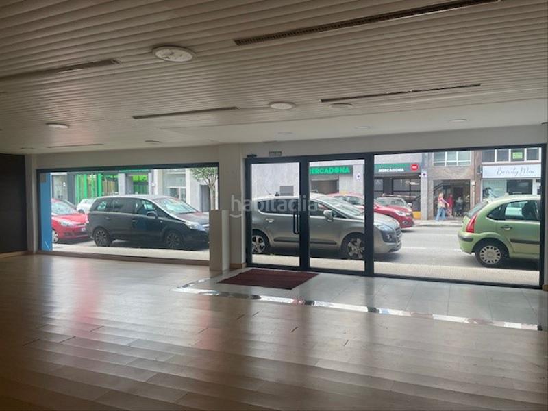 Foto dbb0149c-0b5f-4d9f-8cb1-8b562afcb48e. Location local commercial dans calle castilla 44 dans Santander