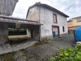 Edifici a Corvera de Asturias. Corveraedificio