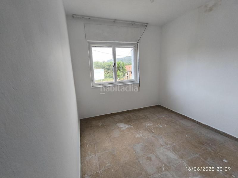 Foto 1ba800ca-dc2e-4b51-be88-cdba7f9eec50. Casa con parcheggio in Selorio - Tornón Villaviciosa