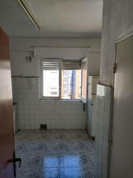 Foto e6bf101b-ba79-4dc3-a671-99248f0d6a20. Pis a Versalles Avilés