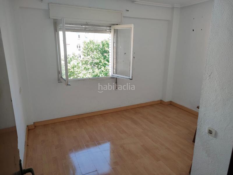 Foto f843fa59-8cb8-4f21-b2a7-2c94ef650dc2. Pis a Versalles Avilés