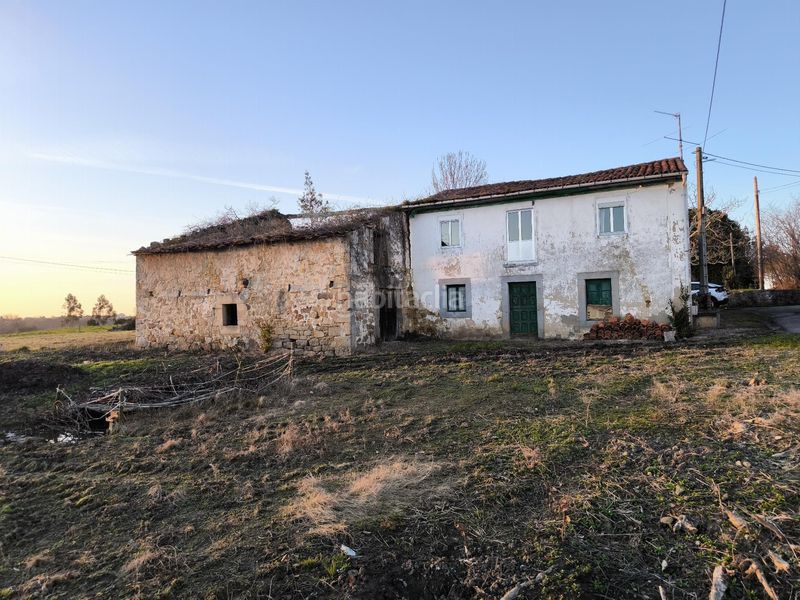 Foto 2f5dd383-583e-46fa-ac48-c69d15e1478e. Casa a Quintes - Arroes Villaviciosa