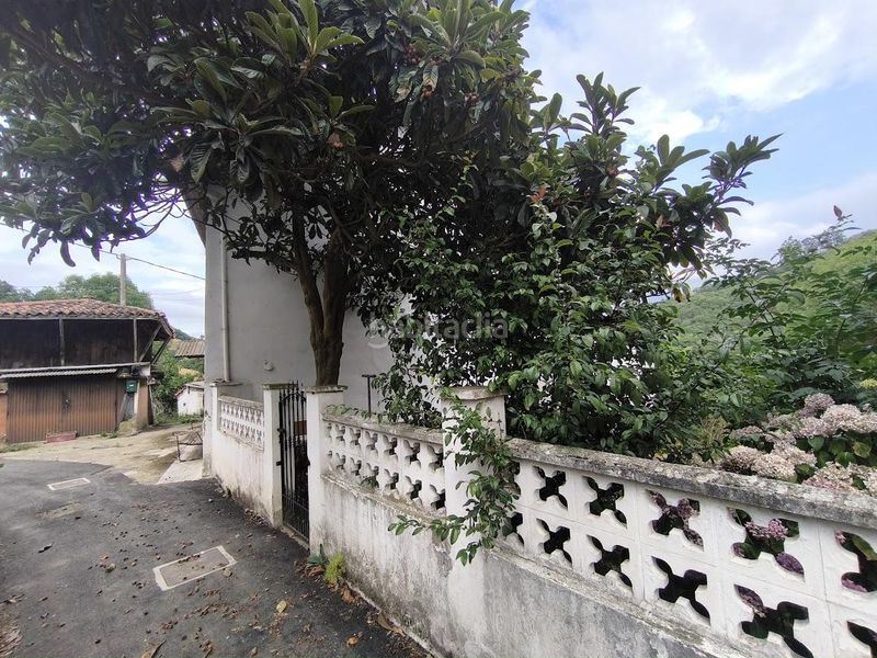 Foto be66a817-3aa4-495f-ad29-27bb45aaa5f7. Casa amb calefacció aparcament a Zona Rural Mieres