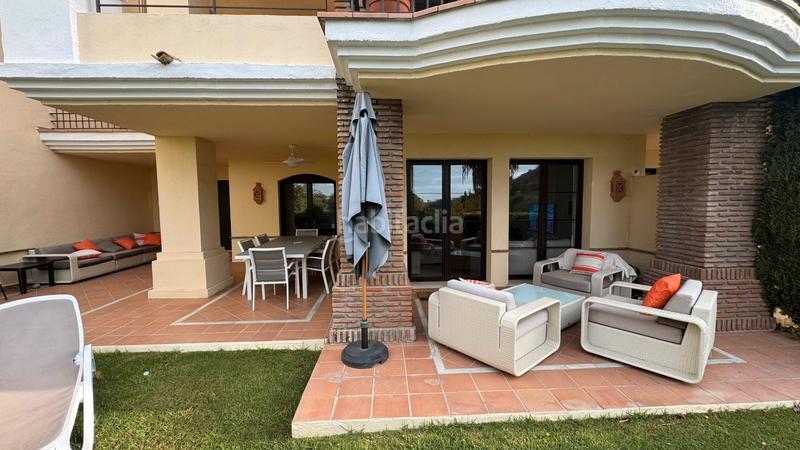 Foto 31a6563d-73f9-4839-87b0-da90ff255a5a. Rent ground floor with heating parking pool in los arqueros - puerto del almendro Benahavís