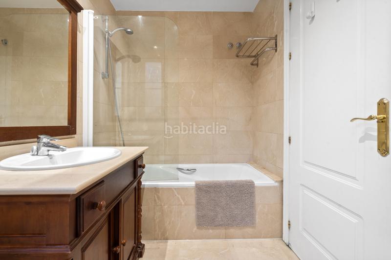 Foto 3e5e3167-f342-4bce-a70c-441a2de921b2. Rent ground floor with heating parking pool in los arqueros - puerto del almendro Benahavís