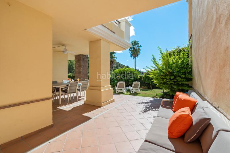 Foto dfc12386-2dd6-4c9f-96cc-0917509ca303. Rent ground floor with heating parking pool in los arqueros - puerto del almendro Benahavís