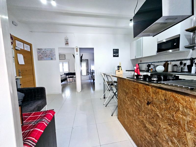 Foto 402d65fa-23f2-4f38-858b-77b8facd0069. Edifici a Llefià Badalona