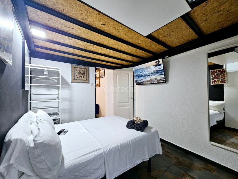 Foto 536f2c0a-4541-4aee-8f1d-9a92533c5775. Edifici a Llefià Badalona