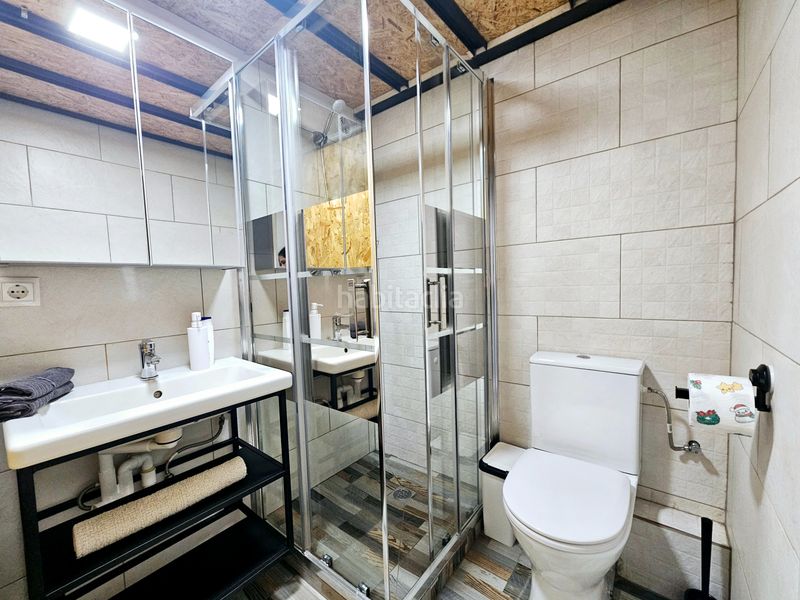 Foto 7f3000fd-51e6-46c6-b700-5148d416a1ce. Edifici a Llefià Badalona