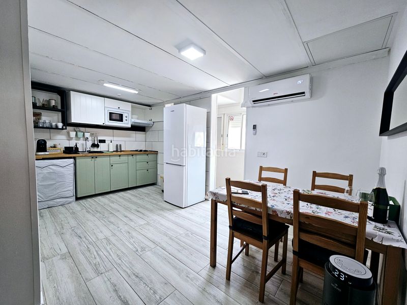 Foto c2e5f52c-bc8e-464c-81d6-2df5c3d9b00c. Edifici a Llefià Badalona