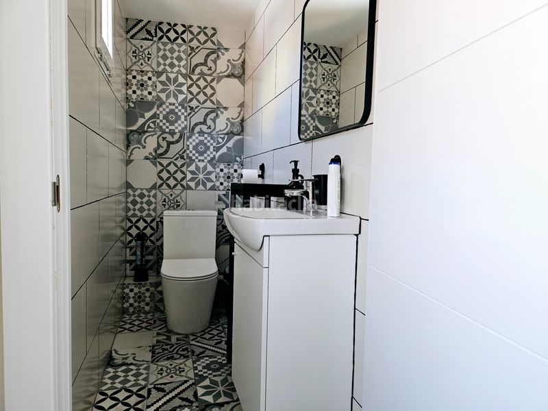 Foto f08dcd6e-f7bf-492d-bc48-03197ff3a27b. Edifici a Llefià Badalona