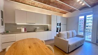 Flat  Carrer enamorats. Apartamento reformado de 60 m en el corazón del eixample en call