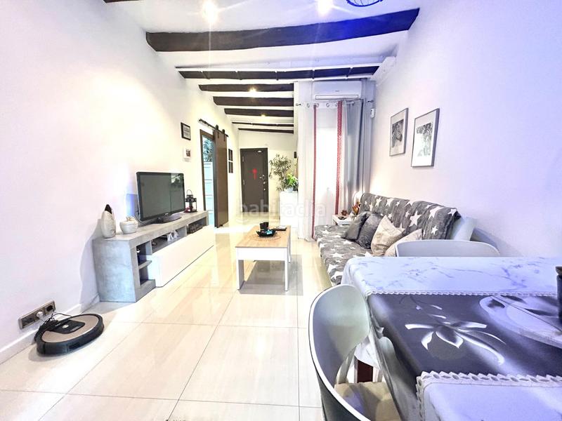 Foto ba5e39d0-6a0e-4975-a9ac-16c35a4f5646. Piccolo appartamento con riscaldamento in Raval Barcelona
