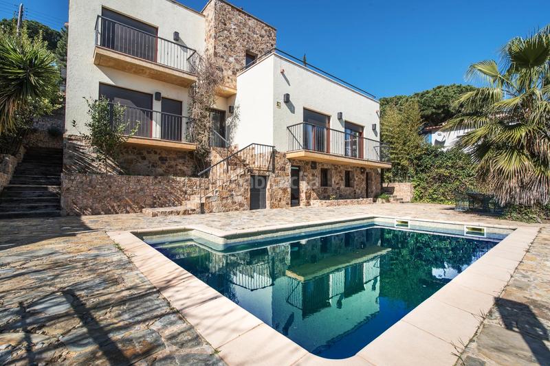 Foto 2124f3a7-6acb-4281-81ef-2bd027a9d16f. Chalet in carrer violetes 5 in Serra Brava Lloret de Mar