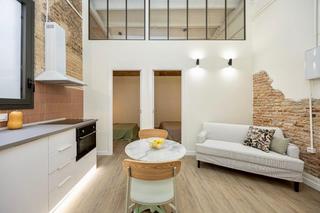 Etagenwohnung  Carrer sant fructuos. Encantador apartamento céntrico con patios privados y excelente