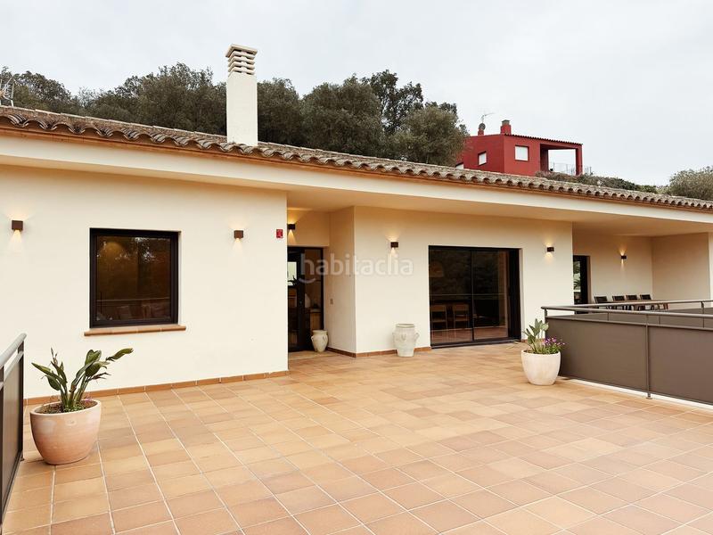 Foto 7cf3e8d0-3fab-4ec4-a806-5deded122e60. Chalet in calle josep carner 15 in residencial Begur-esclanyà Begur