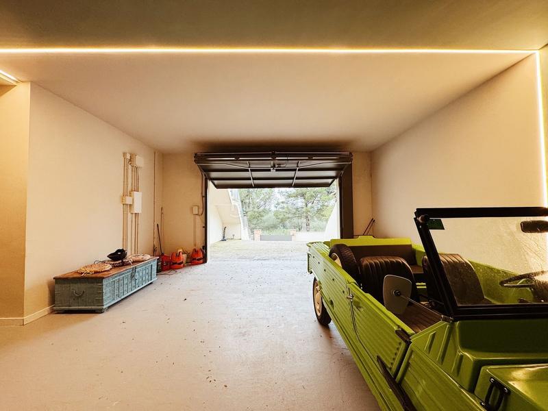 Foto b3b18ec8-f4f7-4bca-856d-b2e5d78afb22. Chalet in calle josep carner 15 in residencial Begur-esclanyà Begur