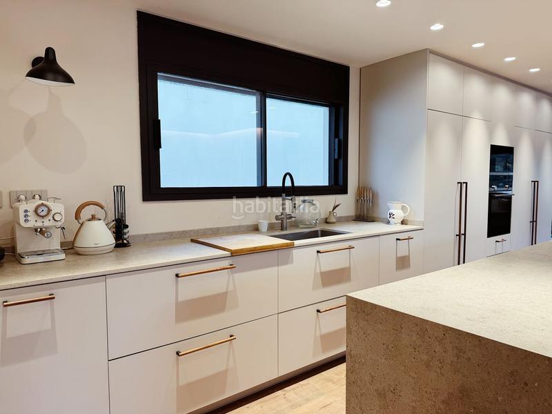 Foto c2f73a4c-3ee8-4103-a3b2-88e4eaa7a887. Chalet in calle josep carner 15 in residencial Begur-esclanyà Begur