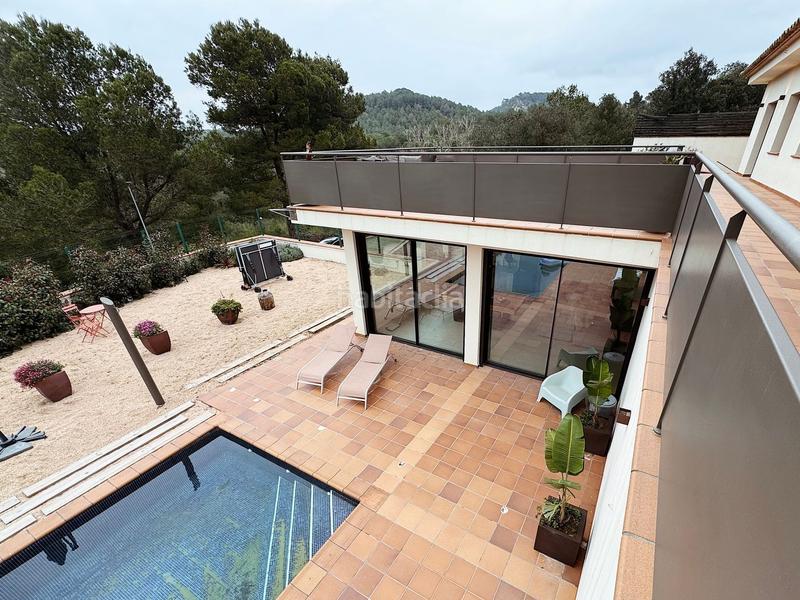 Foto f810bf36-9cd6-454a-a943-e3d8ea65eaac. Chalet in calle josep carner 15 in residencial Begur-esclanyà Begur