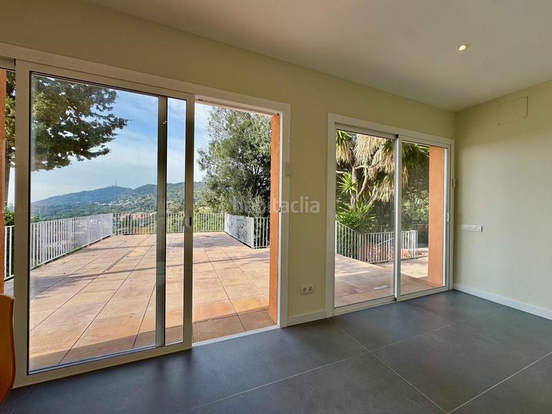 Foto 4cf200d6-1cd1-4f04-bea5-afad1480c494. Chalet dans calle de pomaret 0 dans Sarrià Barcelona