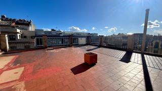 Dúplex  Carrer mallorca. Ático dúplex con tres terrazas y gran potencial de reforma en ca