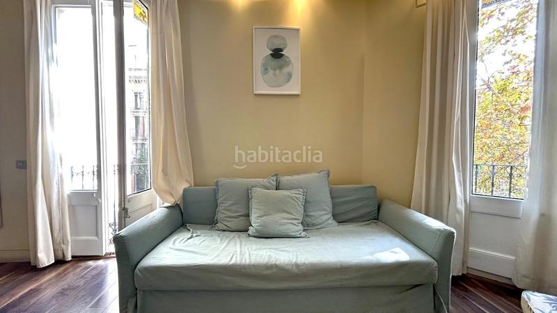 Foto 0b95e240-b5a6-4f7b-be4a-024c576a3f7f. Piso elegante piso con balcón en el eixample en calle casanova 20 en Barcelona