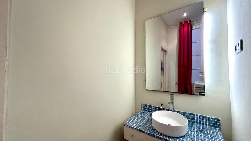 Foto 2b677921-796e-4a92-b114-6d5d74f18e10. Piso elegante piso con balcón en el eixample en calle casanova 20 en Barcelona