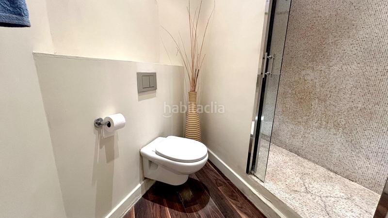 Foto 67e167de-fc1e-4dac-b640-3bb3e583191d. Piso elegante piso con balcón en el eixample en calle casanova 20 en Barcelona