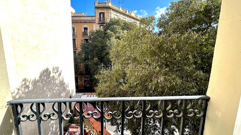 Foto 6a84c24c-4757-4c37-8472-2bec9c7ffbcf. Piso elegante piso con balcón en el eixample en calle casanova 20 en Barcelona