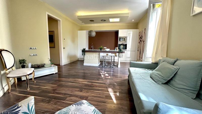 Foto 797cdc75-ceee-46a7-944a-12b7afdcd495. Piso elegante piso con balcón en el eixample en calle casanova 20 en Barcelona