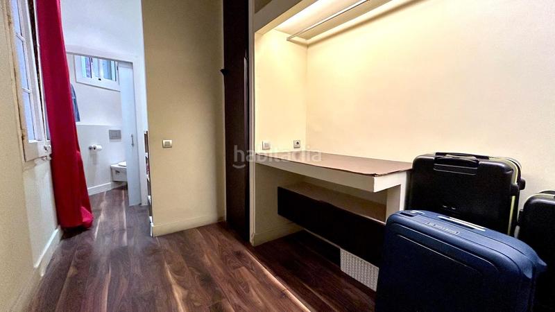 Foto e9a20db0-caca-4d95-9d2f-545d064672a8. Piso elegante piso con balcón en el eixample en calle casanova 20 en Barcelona